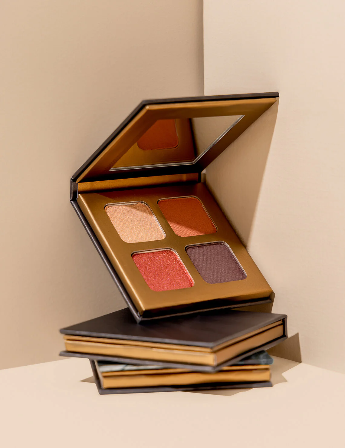 INIKA Organic Quad Eyeshadow Palette (Flowers) - Image 3
